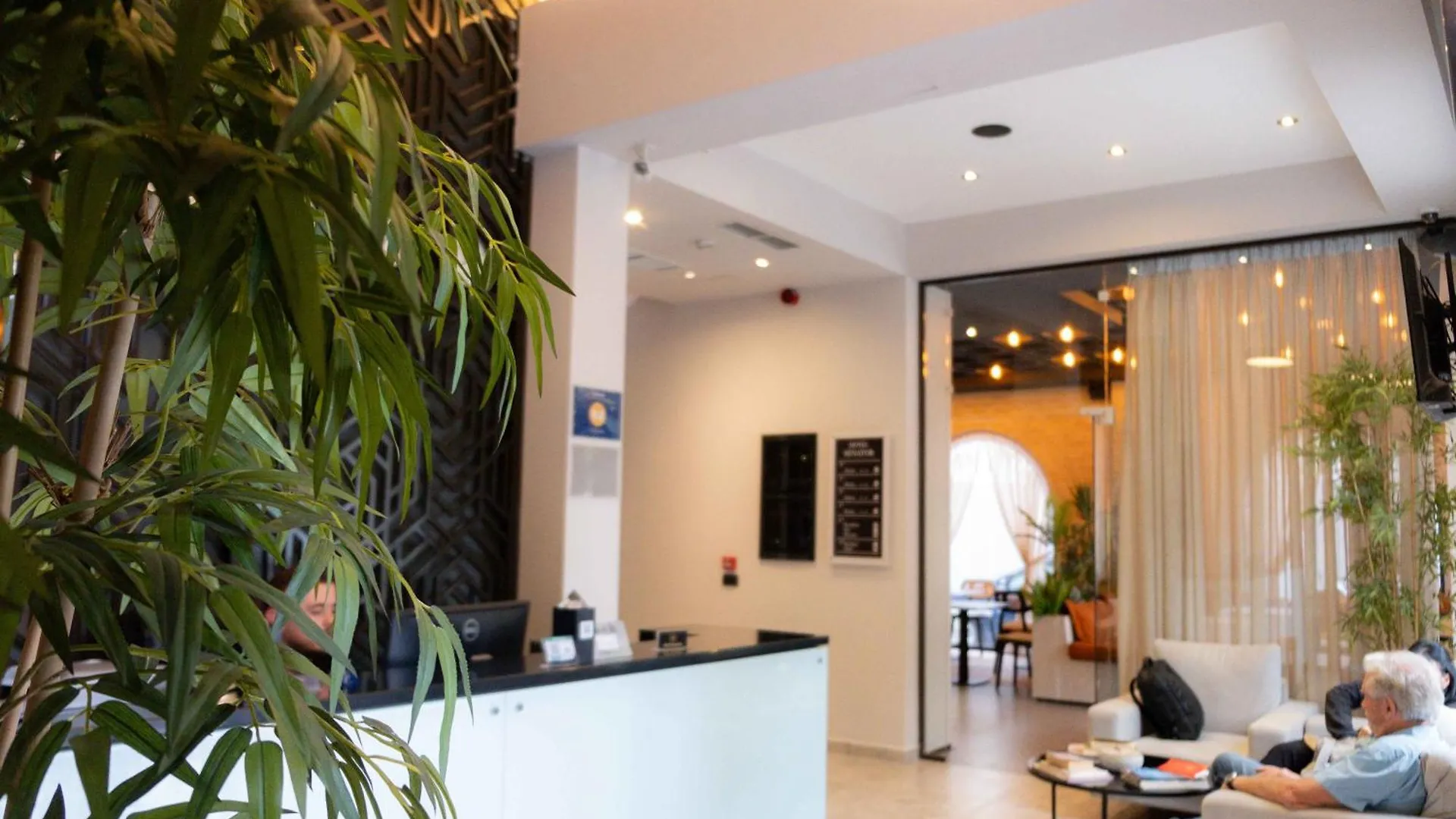 Senator Hotel Tirana Albânia