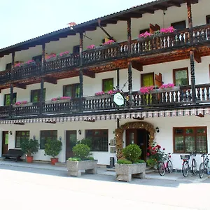 Almhostel Bed & Breakfast Flintsbach